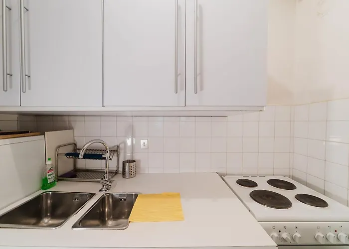 Fevri Apartment